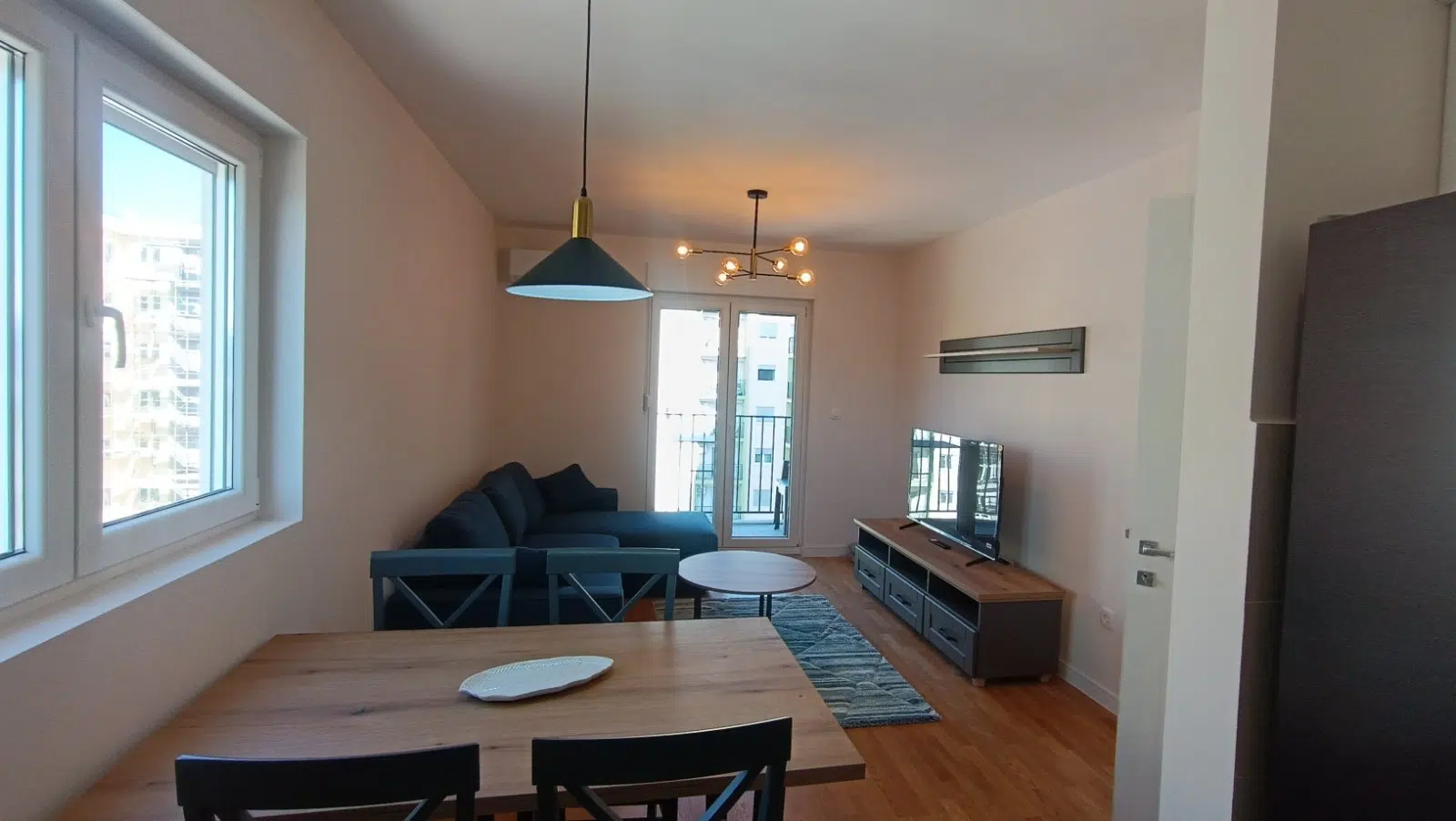 viber_image_2025-11-21_12-10-00-289 New Furnished One-Bedroom Apartment for Rent – 4th July Street (Across Tehnomax)