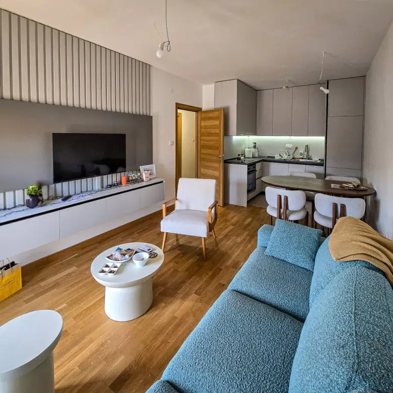 one bedroom apartment for sale Tološi, luxury apartment Tološi Podgorica, Family Residence Tološi apartment, KIPS construction apartment Podgorica, furnished apartment for sale Podgorica, turnkey apartment Podgorica, one bedroom apartment 41 m2 Podgorica, apartment with parking Tološi, investment apartment Podgorica, real estate Tološi Podgorica, apartment near international school Podgorica, modern apartment Podgorica for sale, property for sale Podgorica Montenegro,violet investment