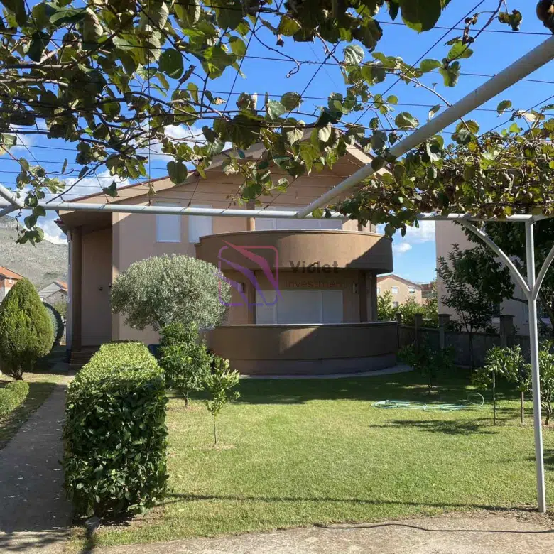House in Karabuško Polje with garden for rent