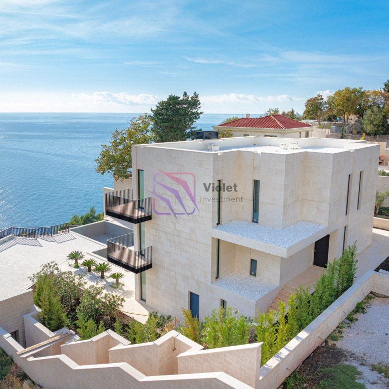 luxury villa for sale Reževići Montenegro, cliffside villa Montenegro sea view, villa Skočiđevojka Budva Riviera, luxury property Montenegro coast, villa with infinity pool Montenegro, exclusive villa Budva Riviera, seafront villa Montenegro investment, Adriatic luxury real estate Montenegro,violet investment