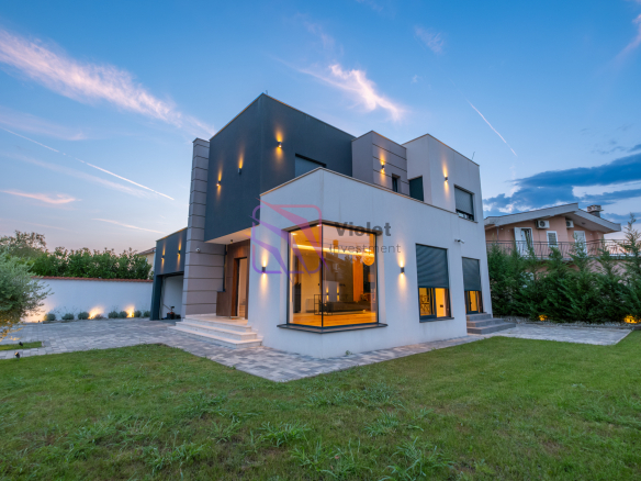 luxury villa for rent Podgorica, modern villa Podgorica rental, luxury house Podgorica Montenegro rent, villa with pool Podgorica rent, smart home villa Podgorica Montenegro, premium rental property Podgorica, executive house Podgorica rent, luxury residence Podgorica Montenegro, violet investment
