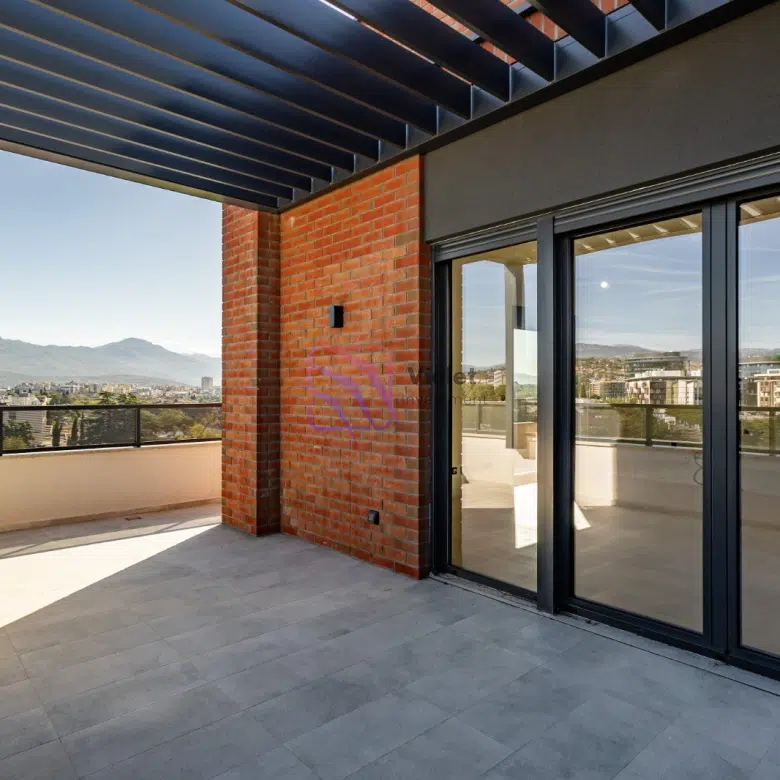penthouse apartment for sale Podgorica, luxury penthouse Krivi Most Podgorica, two bedroom penthouse Podgorica, apartment near Big Fashion Podgorica sale, property for sale Podgorica Montenegro, penthouse 96 m2 Podgorica, real estate Podgorica Montenegro, investment penthouse Podgorica , violet investment