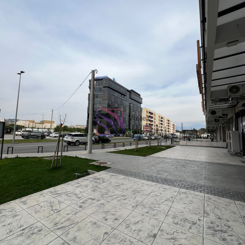 Commercial Space 104 m² in an Excellent Location – Central Point near Capital Plaza, Podgorica