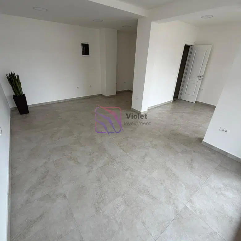 Commercial Space for Rent – Krivi Most, Podgorica