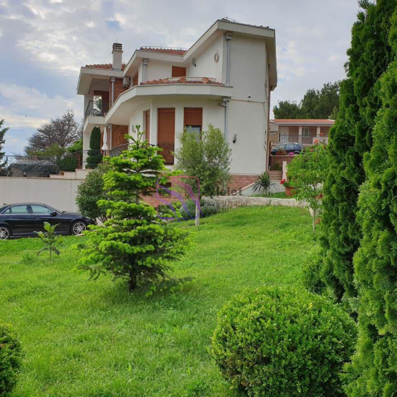 villa for sale Bar Montenegro, house with pool Zeleni Pojas Bar, luxury villa Bar Montenegro for sale, property with apartments Bar Montenegro, investment property Bar Montenegro, real estate Bar Montenegro house, coastal villa Montenegro for sale, Montenegro property with pool,violet investment