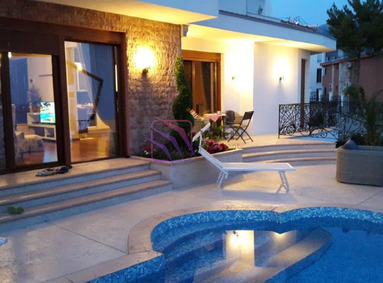 villa for sale Bar Montenegro, house with pool Zeleni Pojas Bar, luxury villa Bar Montenegro for sale, property with apartments Bar Montenegro, investment property Bar Montenegro, real estate Bar Montenegro house, coastal villa Montenegro for sale, Montenegro property with pool,violet investment