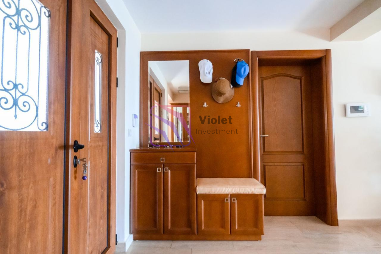 4 bedroom Villa 252 m² Susanj, Montenegro