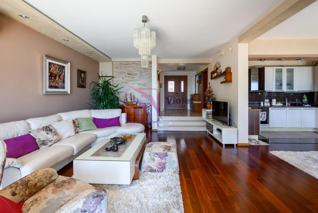 4 bedroom Villa 252 m² Susanj, Montenegro