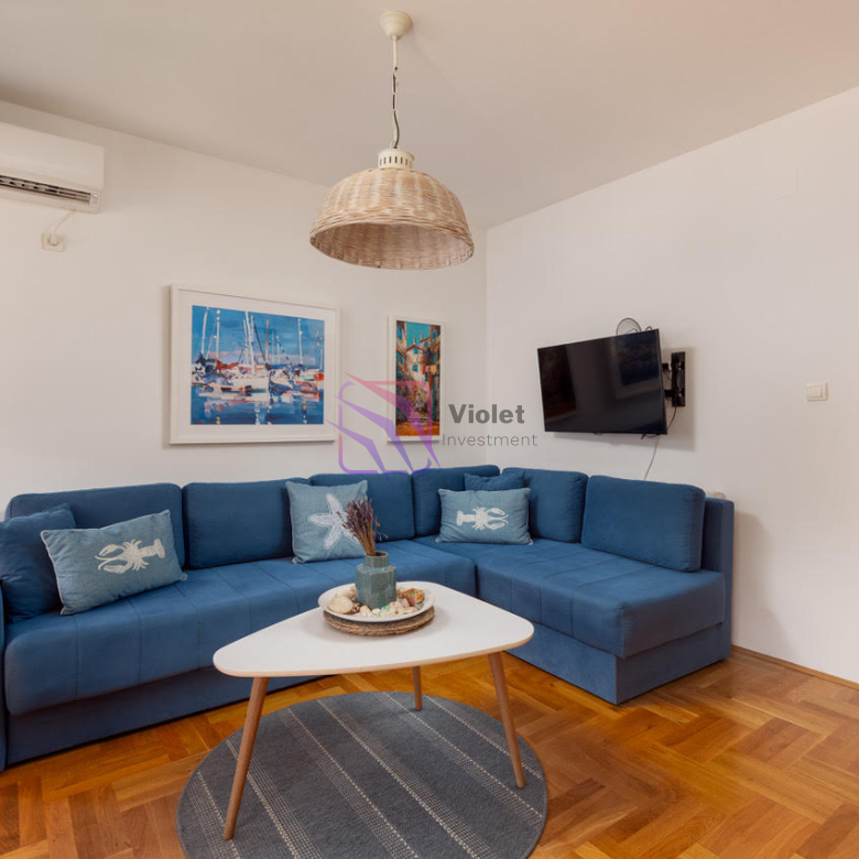 one bedroom apartment Dobrota Kotor sale, apartment with sea view Bay of Kotor property, real estate Dobrota Montenegro 50m2 apartment, apartment with parking Kotor Montenegro, investment property Kotor Dobrota near sea,violet investment