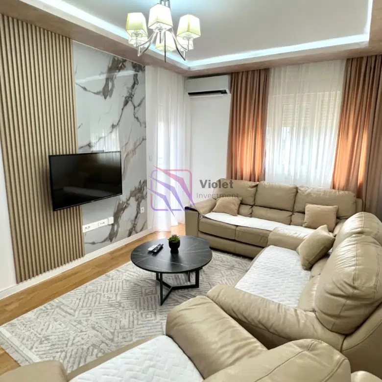 For Rent: One-Bedroom Apartment with Garage and Storage – Central Point