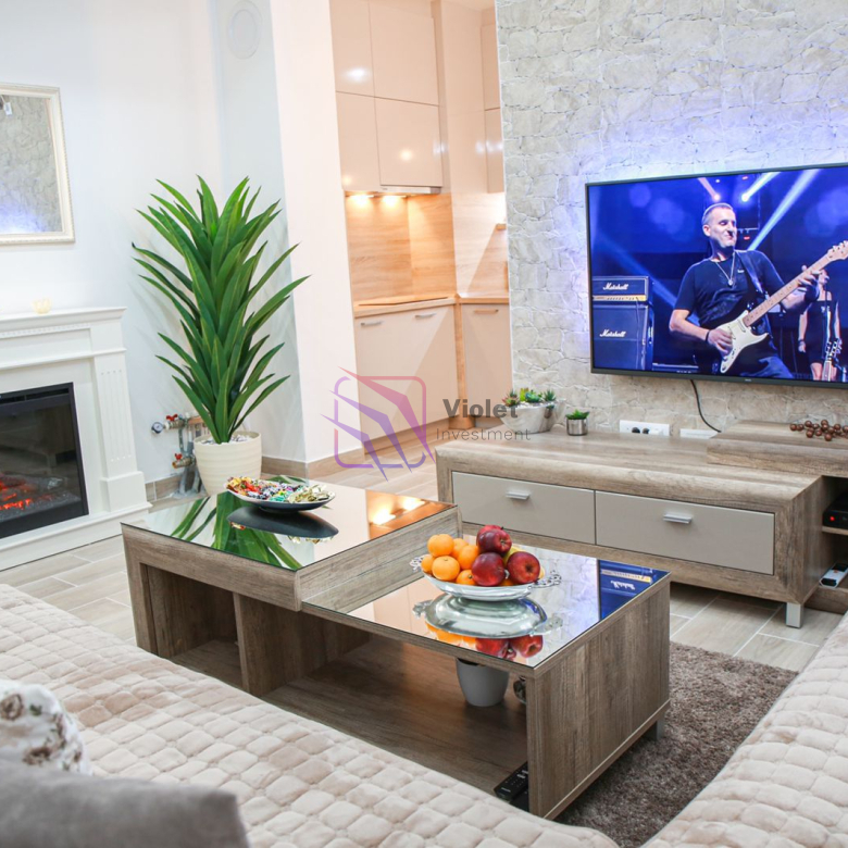 apartment for sale Žabljak Montenegro 42m2, one bedroom apartment Žabljak investment, mountain property Montenegro Durmitor real estate, rental apartment Žabljak high ROI, modern apartment Žabljak for sale, violet investment