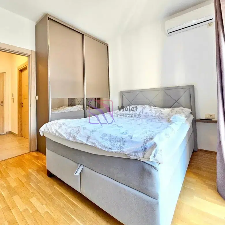 One-Bedroom Apartment nice furnished in Blok 9 for Rent