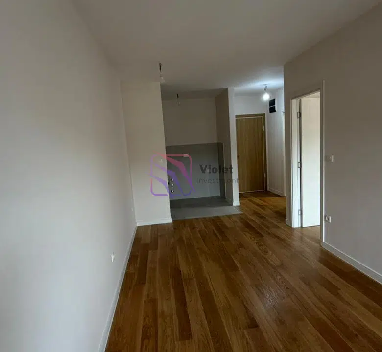 Central Point apartment for sale Podgorica, one bedroom apartment Zetagradnja 40m2, furnished apartment Podgorica investment, apartment near university Podgorica, Central Point real estate Montenegro,violet investment