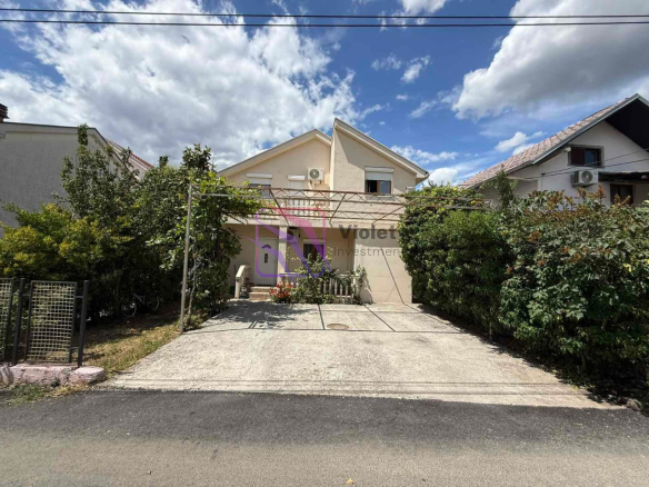 family house for sale Podgorica Murtovina, furnished house Podgorica 4 bedroom, house with additional workspace Montenegro, legalized family home Podgorica, real estate Murtovina Podgorica for sale,violet investment