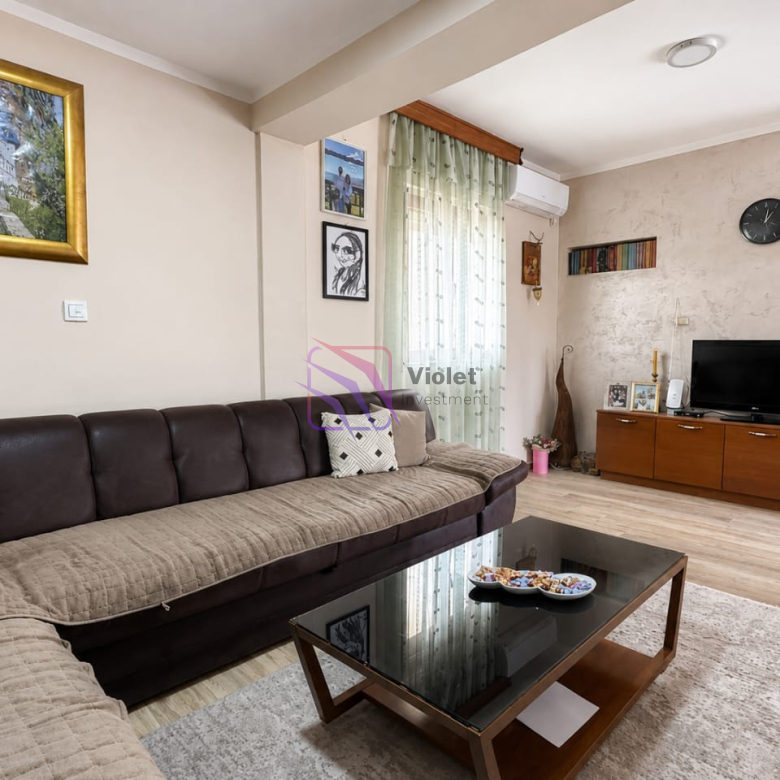 family house for sale Podgorica Murtovina, furnished house Podgorica 4 bedroom, house with additional workspace Montenegro, legalized family home Podgorica, real estate Murtovina Podgorica for sale,violet investment