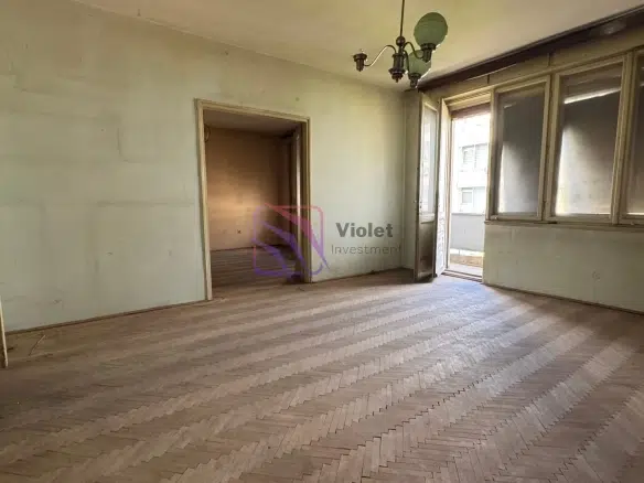 apartment for sale Podgorica center 85m2, office apartment near Hilton Podgorica, renovation investment property Podgorica, commercial apartment city center Montenegro, two bedroom apartment Podgorica strict center,violet investment