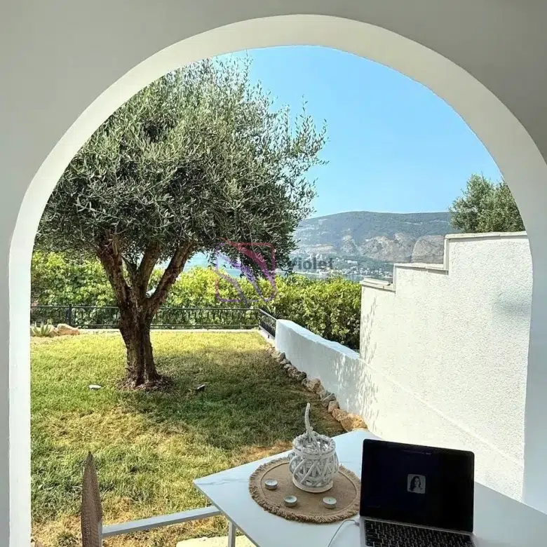 apartment for sale Herceg Novi Srbina yard, one bedroom apartment Herceg Novi 46m2 terrace, property Herceg Novi Montenegro investment, apartment with garden Herceg Novi, real estate Srbina Montenegro for sale, violet investment