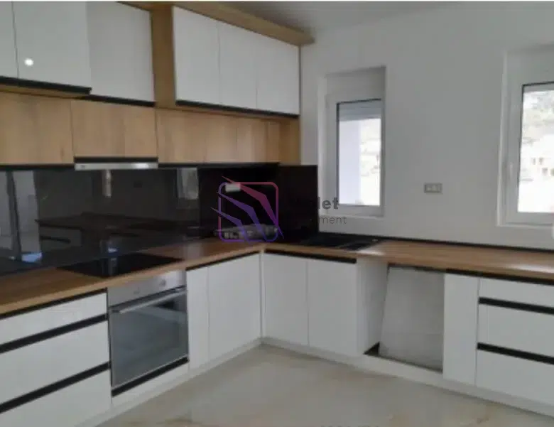 apartment for sale Budva center 3 bedroom 160m2, large apartment Budva Montenegro investment, real estate Budva central location property, family apartment Budva near beach, renovated apartment Budva Montenegro,violet investment
