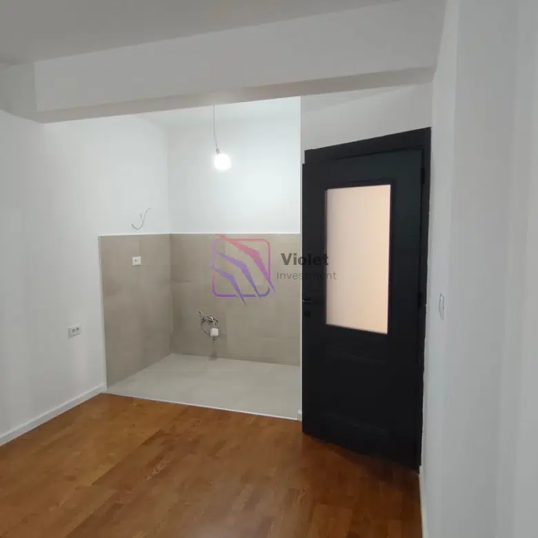 One-Bedroom unfurnished apartment with parking – Zagorič, City Key