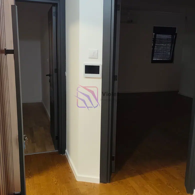 One-Bedroom unfurnished apartment with parking – Zagorič, City Key