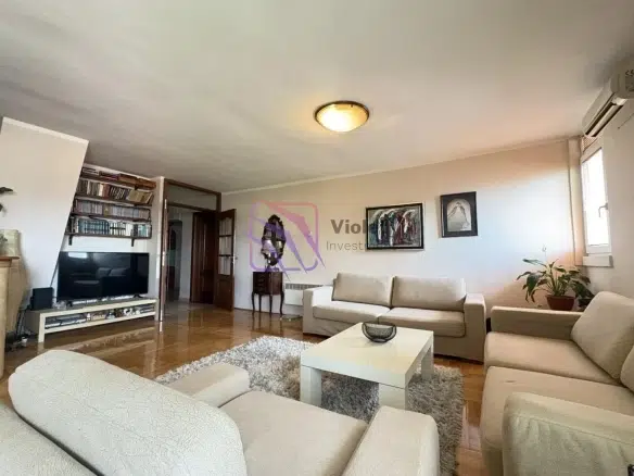 three bedroom apartment for sale Podgorica, apartment for sale Blok 5, 101m2 apartment Podgorica, family apartment Montenegro, spacious apartment Blok 5, apartment near Bazar Podgorica, three bedroom property Montenegro, apartment with two bathrooms Podgorica, real estate Blok 5, investment apartment Podgorica,violet investment