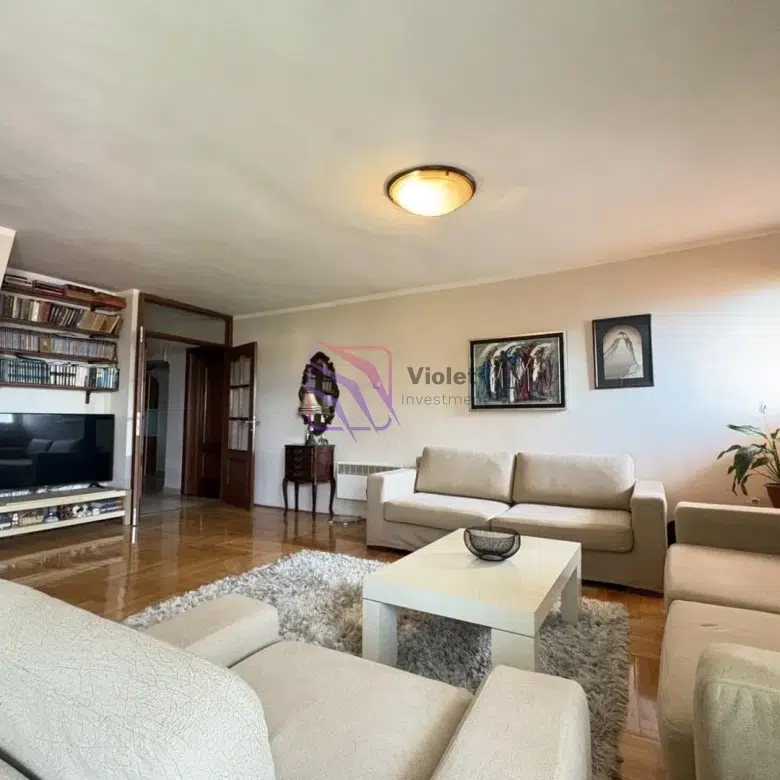 three bedroom apartment for sale Podgorica, apartment for sale Blok 5, 101m2 apartment Podgorica, family apartment Montenegro, spacious apartment Blok 5, apartment near Bazar Podgorica, three bedroom property Montenegro, apartment with two bathrooms Podgorica, real estate Blok 5, investment apartment Podgorica,violet investment