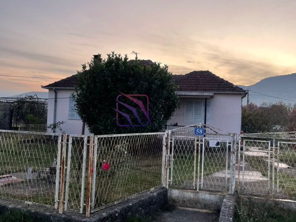 house for sale Botun, house for sale Podgorica, family house Montenegro, property with large yard Podgorica, house with land Montenegro, two bedroom house Podgorica, real estate Botun, investment property Podgorica, fenced yard house Montenegro, affordable house Podgorica,violet investment