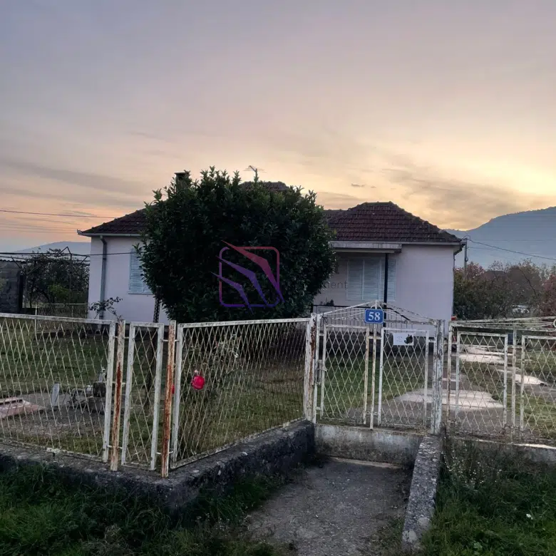house for sale Botun, house for sale Podgorica, family house Montenegro, property with large yard Podgorica, house with land Montenegro, two bedroom house Podgorica, real estate Botun, investment property Podgorica, fenced yard house Montenegro, affordable house Podgorica,violet investment