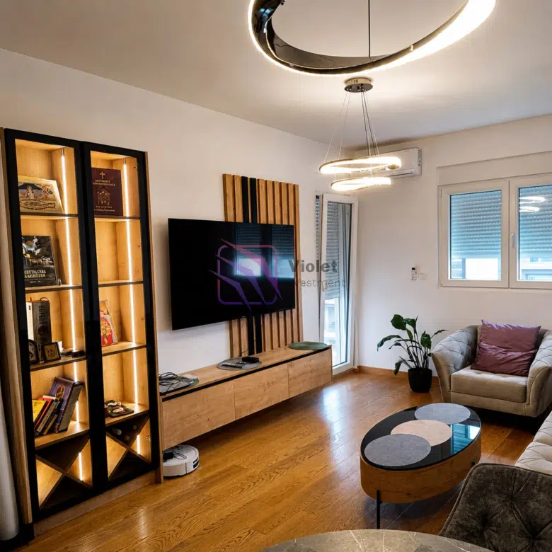 One-Bedroom Apartment with Garage Parking in New City