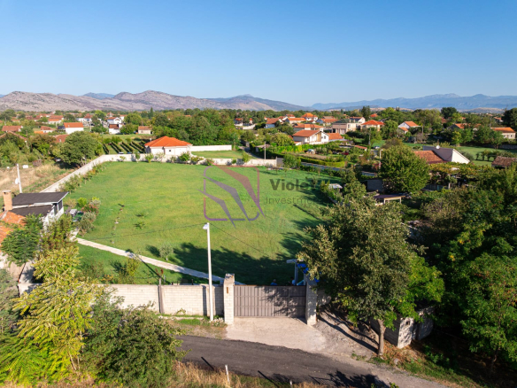 Land for Sale with House – Trešnjica 8, Zeta
