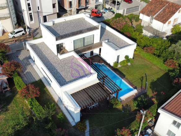 Exclusive Luxury Villa for Sale | Bar Center, Montenegro