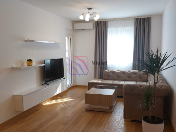 One-Bedroom Apartment with Garage for Rent – New City, Podgorica