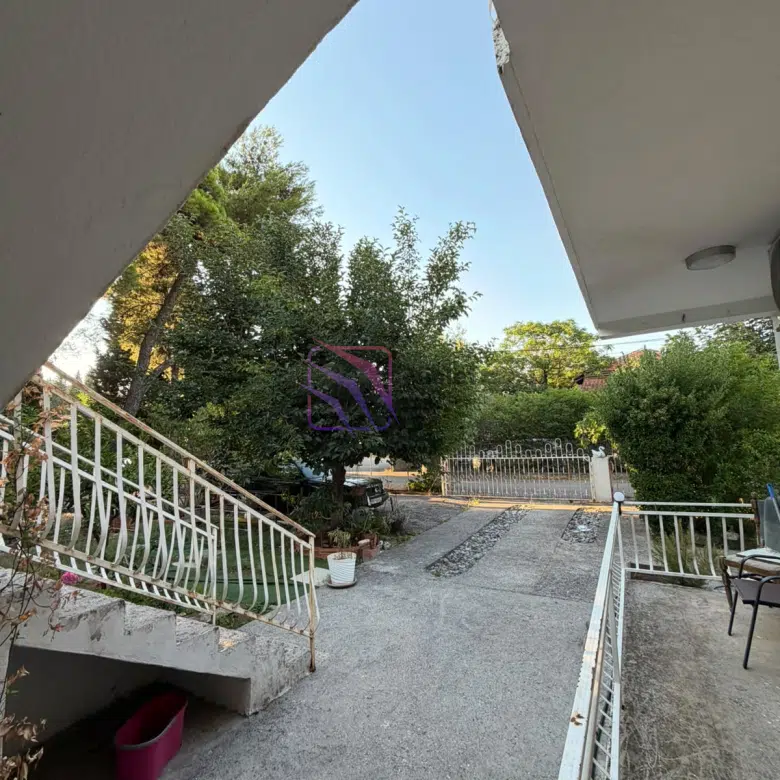 Maison à louer, 80 m² – Pobrežje, Podgorica