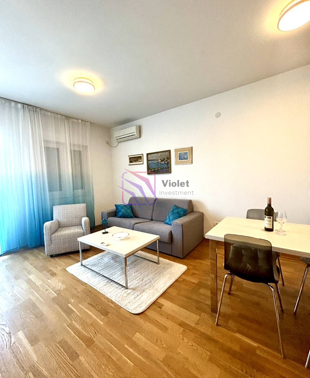 Pet-Friendly One-Bedroom Apartment for Rent, | City Kvart, Podgorica