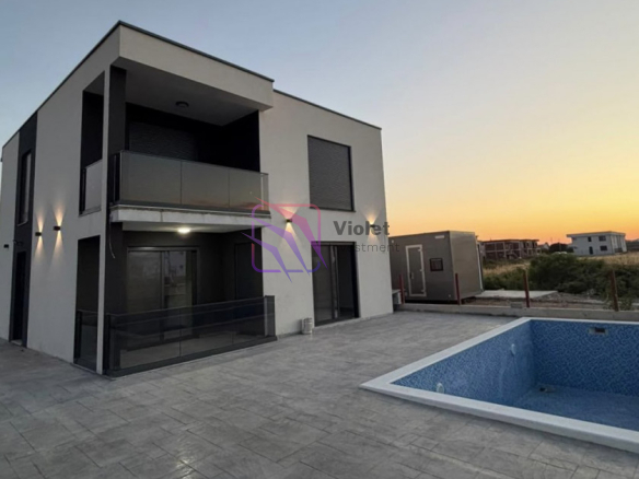 Newly Built Villa with Swimming Pool for Sale 170 m² Ada Bojana, Ulcinj