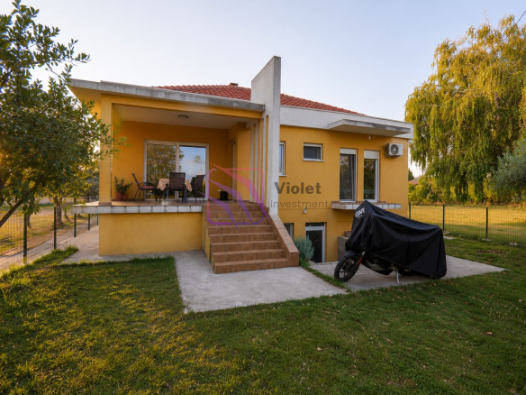 House for Rent in Zeta – 160 m² with 1,500 m² Private Yard