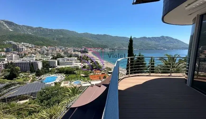 Luxury Three-Bedroom Sea View Residence for Sale 198 m² Dukley Gardens, Budva