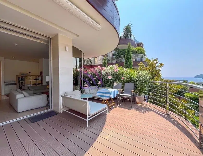 Luxury Two-Bedroom Sea View Villa for Sale 157 m² Dukley Gardens, Budva