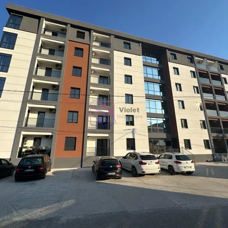 Three-Bedroom Apartment for Rent 66 m² Garage Included Central Point, Podgorica