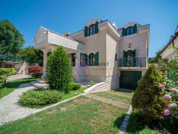 Luxury Four-Bedroom Villa for Sale Privacy, Elegance & Comfort