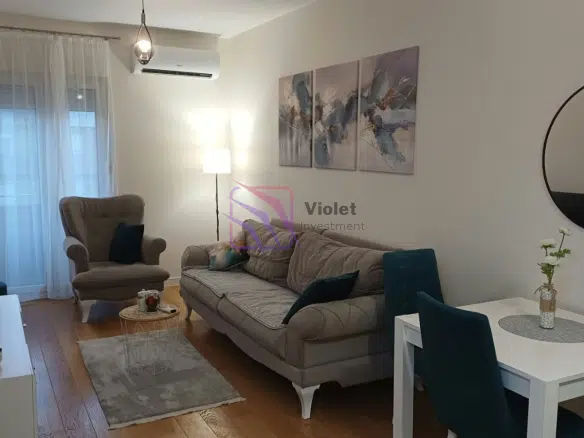 Central Point | One-Bedroom Apartment for Rent | 40 m² | €550