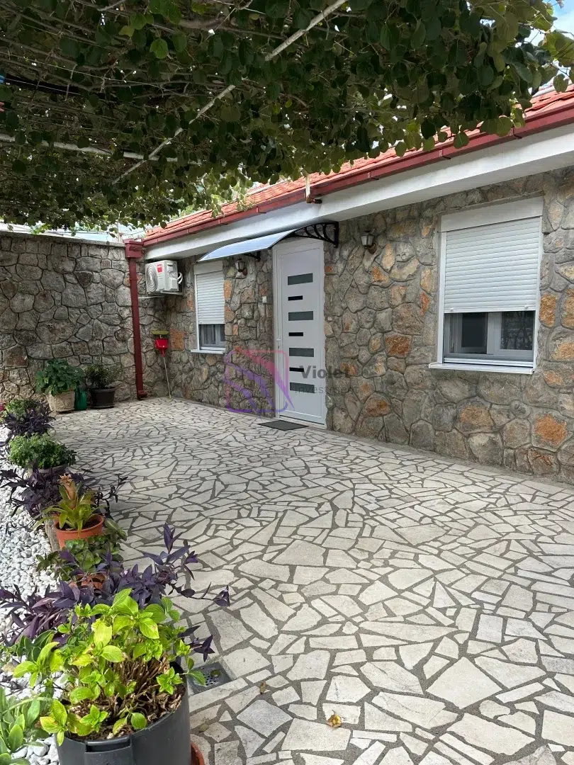 e5c1f997-cd8d-4a20-b71b-70be089bf681-lg For Rent | Studio Apartment | 30 m² | Gorica C, Podgorica